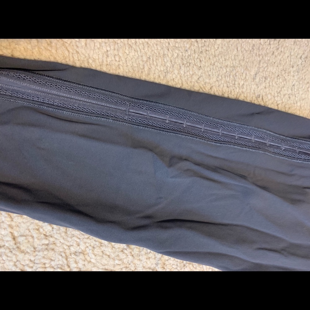 Lulu lemon legging gently used. High rise
